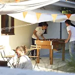 Oporto Surf Camp 호스텔