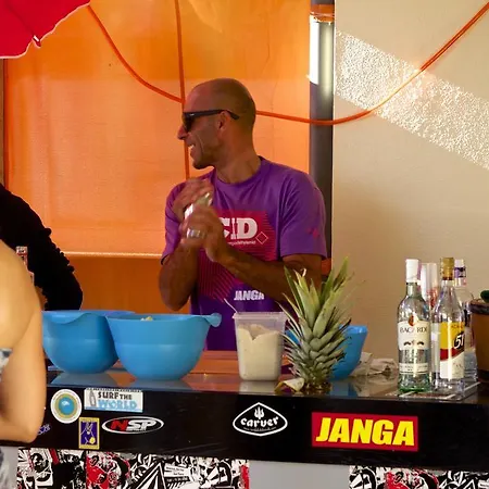 Oporto Surf Camp איזמוריס